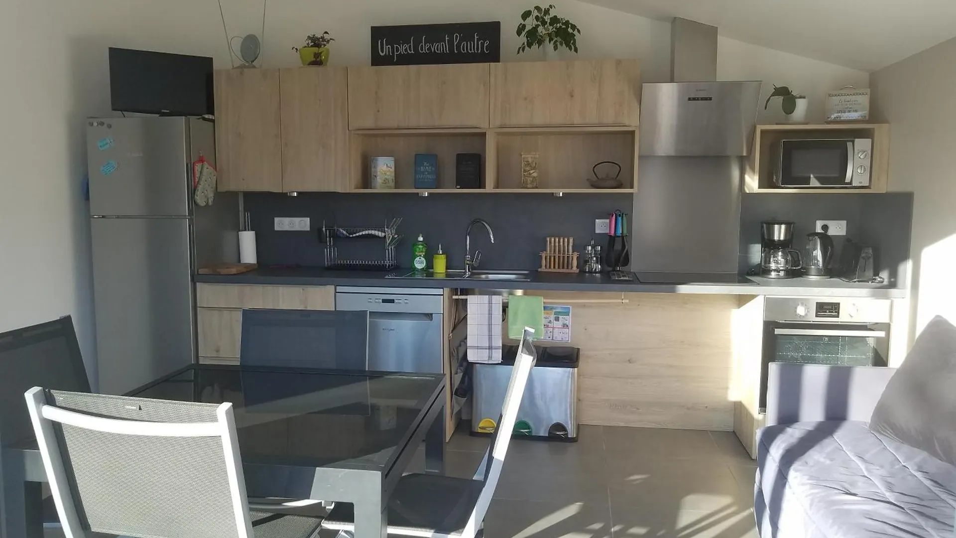 Un Pied Devant L'Autre Sainte-Marie-D'Alvey Appartement