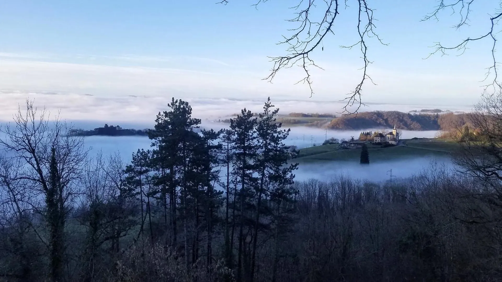 Un Pied Devant L'Autre Sainte-Marie-D'Alvey